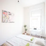 Lejlighed Sunny&modern Flat In Historic Building Budapest