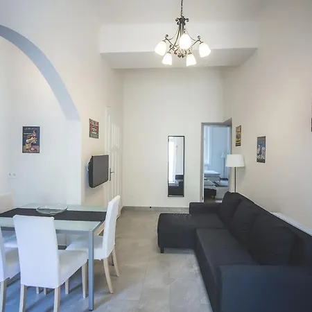 아파트 Sunny&modern Flat In Historic Building
